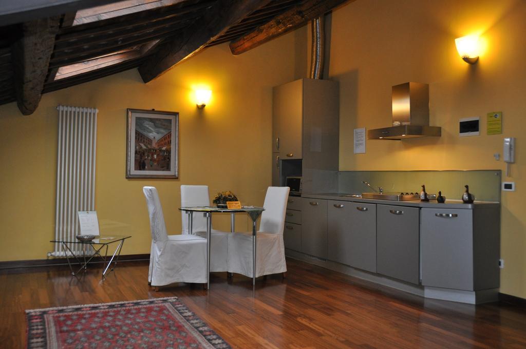فيرّارا Piazza Nova Guest House المظهر الخارجي الصورة