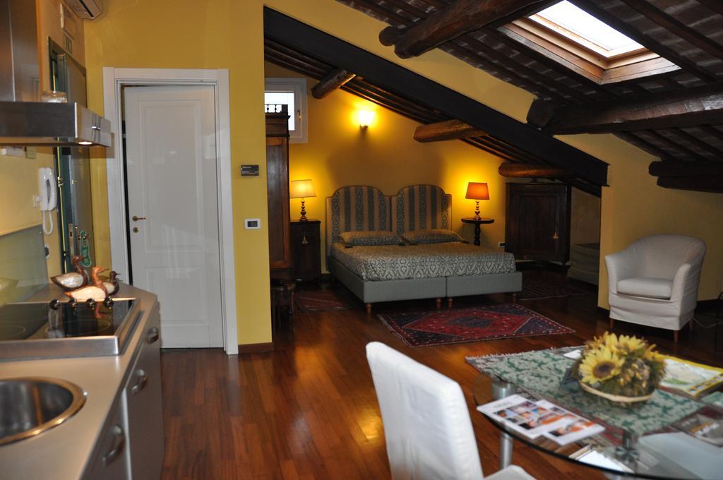 فيرّارا Piazza Nova Guest House الغرفة الصورة
