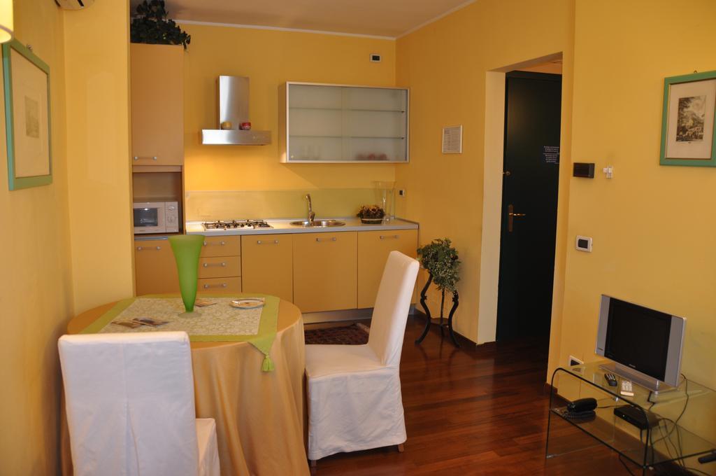 فيرّارا Piazza Nova Guest House الغرفة الصورة