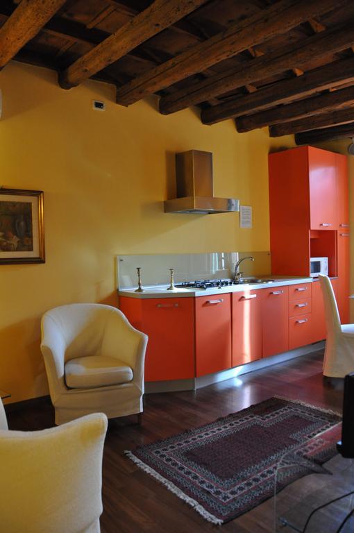 فيرّارا Piazza Nova Guest House الغرفة الصورة