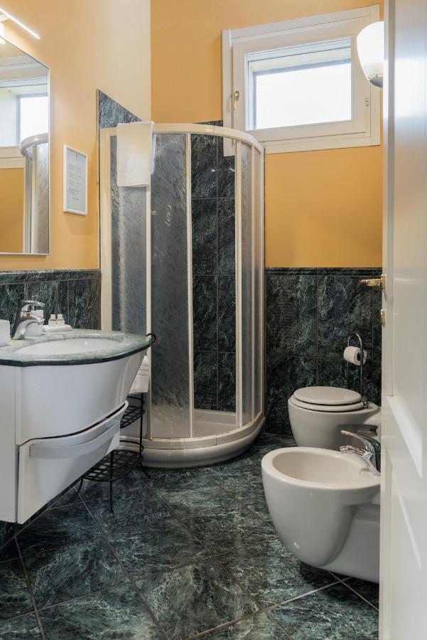 فيرّارا Piazza Nova Guest House المظهر الخارجي الصورة